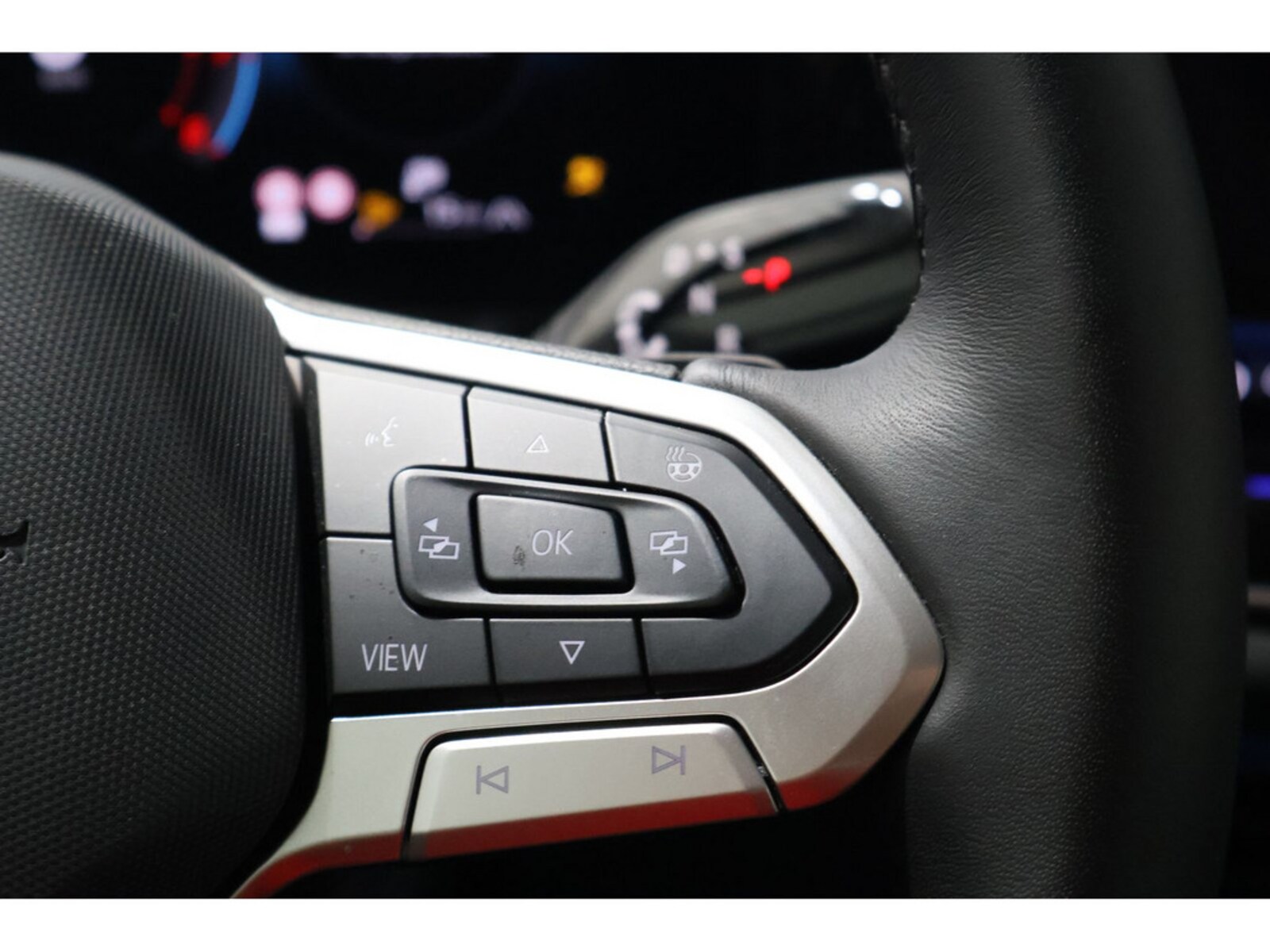 Volkswagen Tiguan – Bild 12