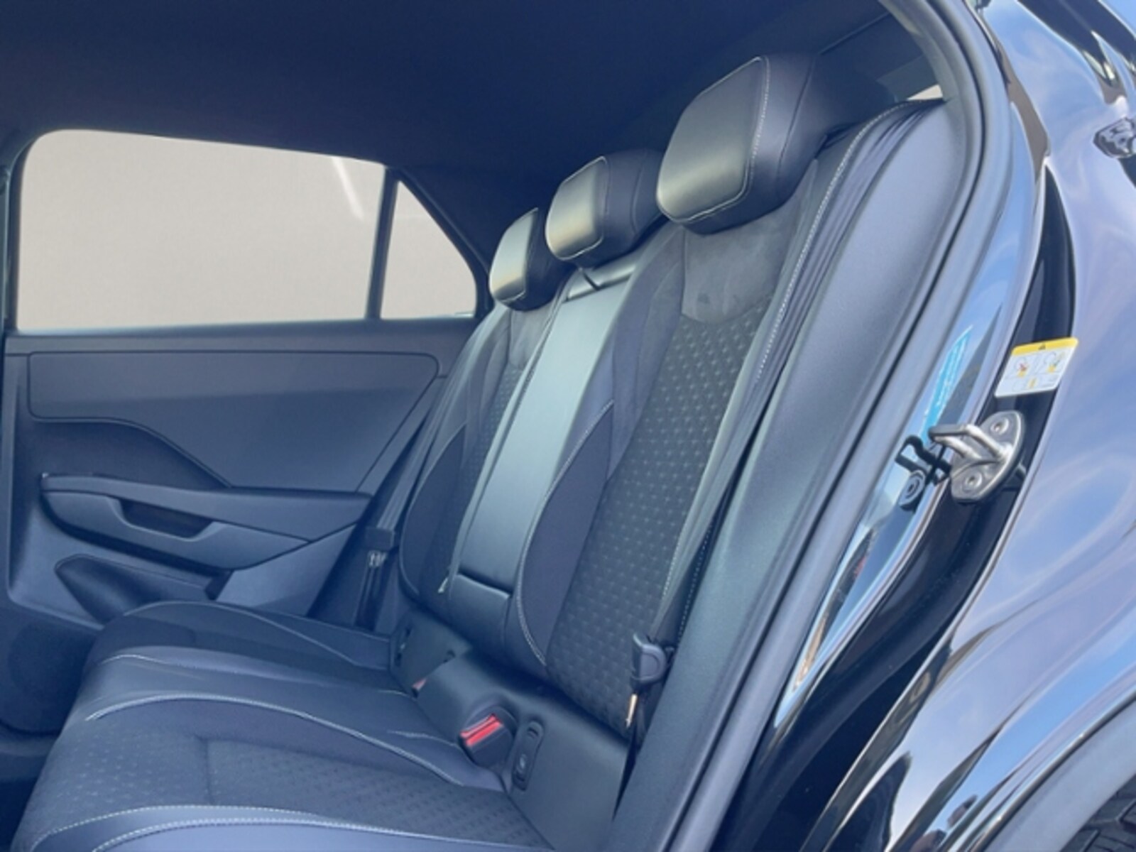 Volkswagen T-Roc – Bild 10