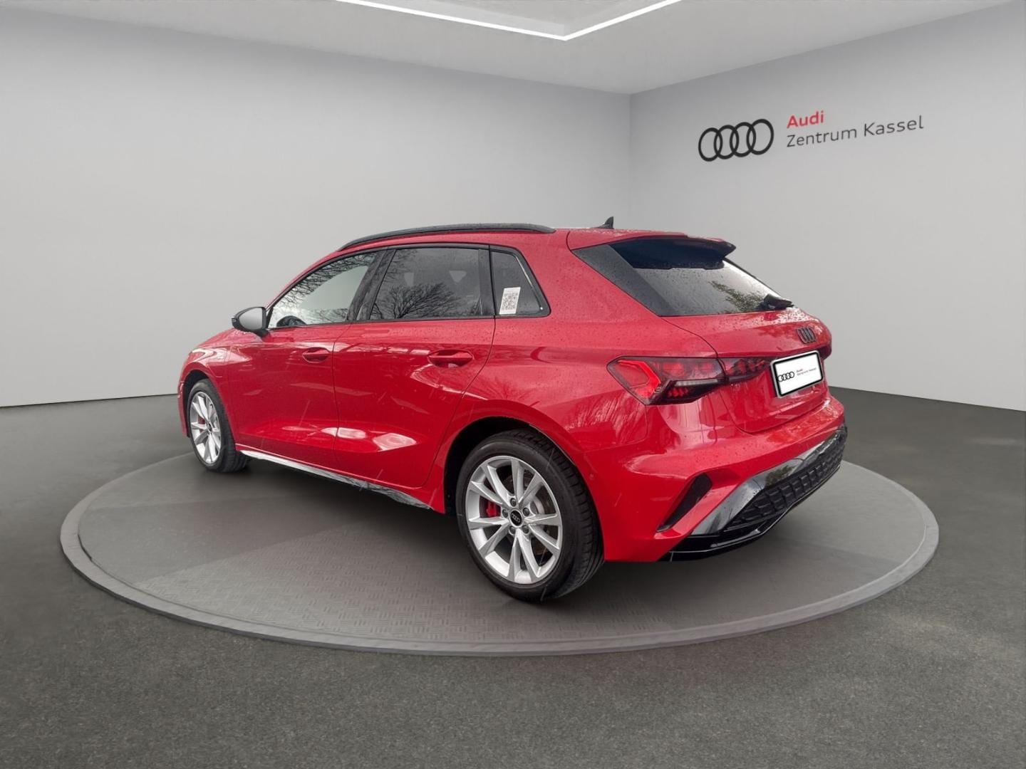 Bild über Audi A3 Sportback TFSI e S line 45 TFSI e S tronic - für weitere Informationen kontaktieren Sie den Audi Partner