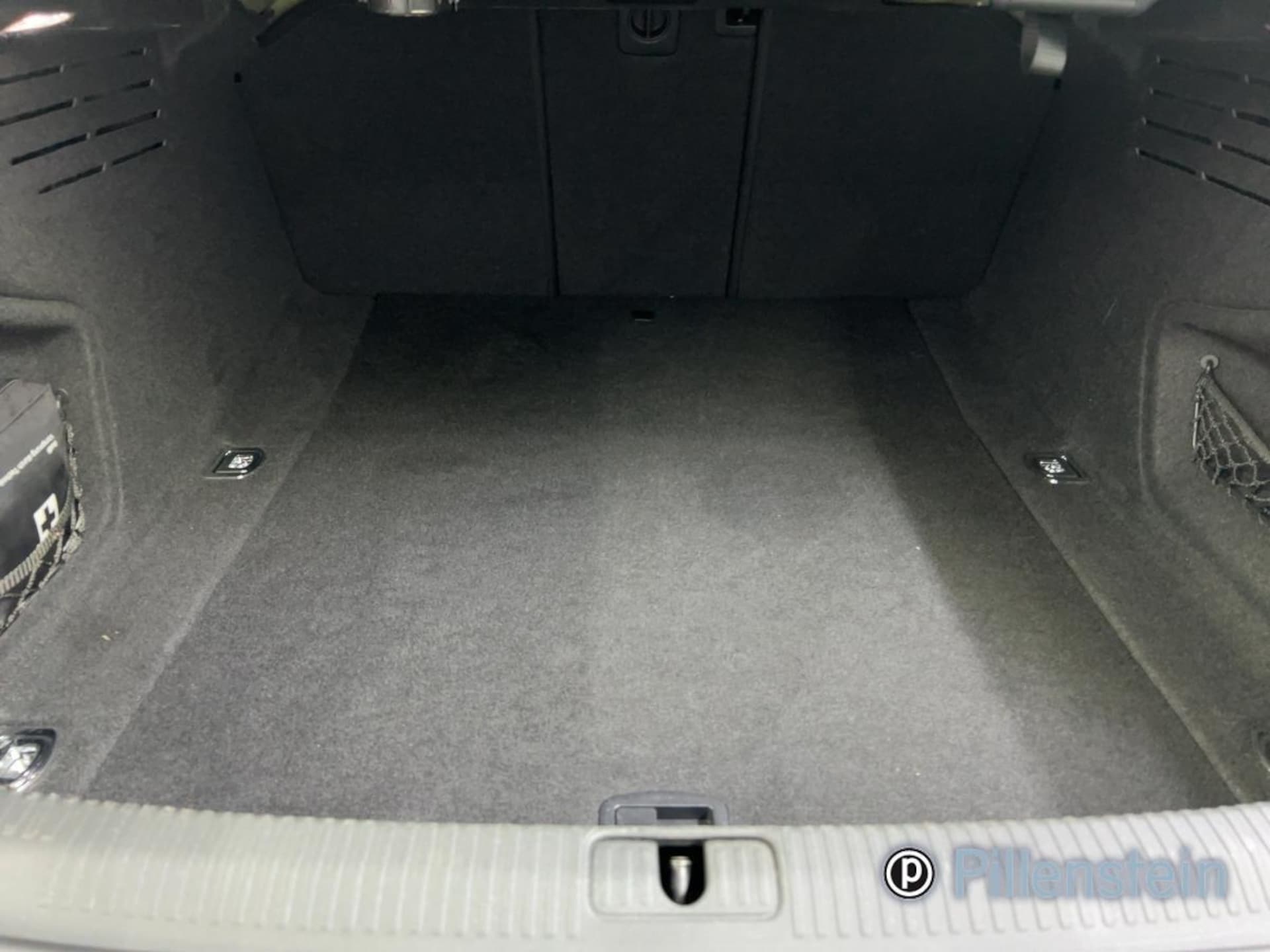 Audi A4 Limousine Advanced