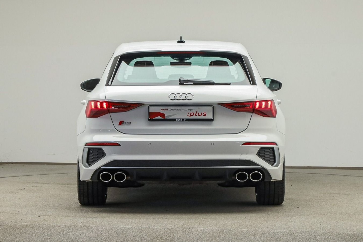 Bild über Audi S3 Sportback TFSI quattro S tronic - für weitere Informationen kontaktieren Sie den Audi Partner