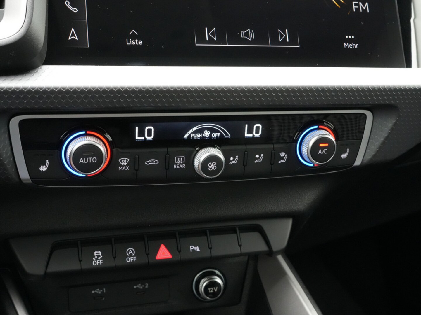 Bild über Audi A1 Sportback S line 35 TFSI S tronic - für weitere Informationen kontaktieren Sie den Audi Partner