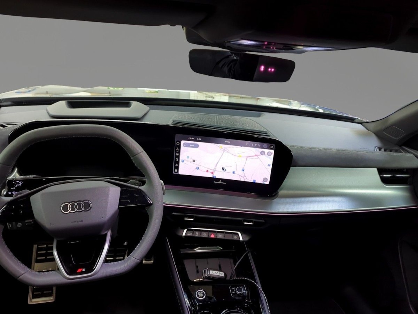 Bild über Audi Q3 SUV e-hybrid e-hybrid 200 kW S tronic - für weitere Informationen kontaktieren Sie den Audi Partner