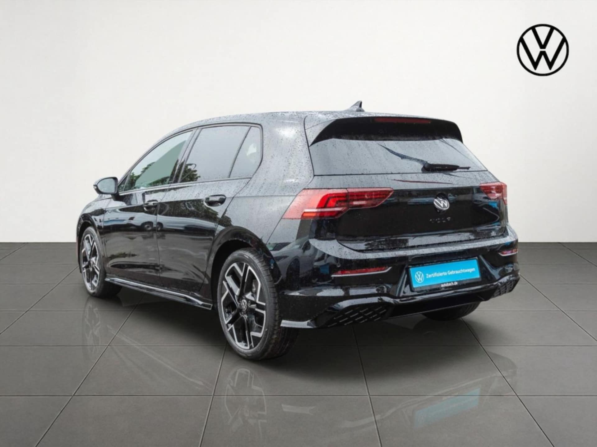 Volkswagen Golf R-Line
