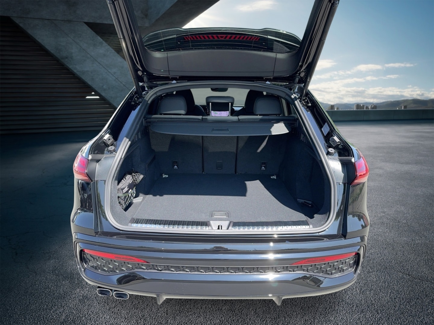 Bild über Audi Q5 Sportback TDI quattro 150 kW S tronic - für weitere Informationen kontaktieren Sie den Audi Partner