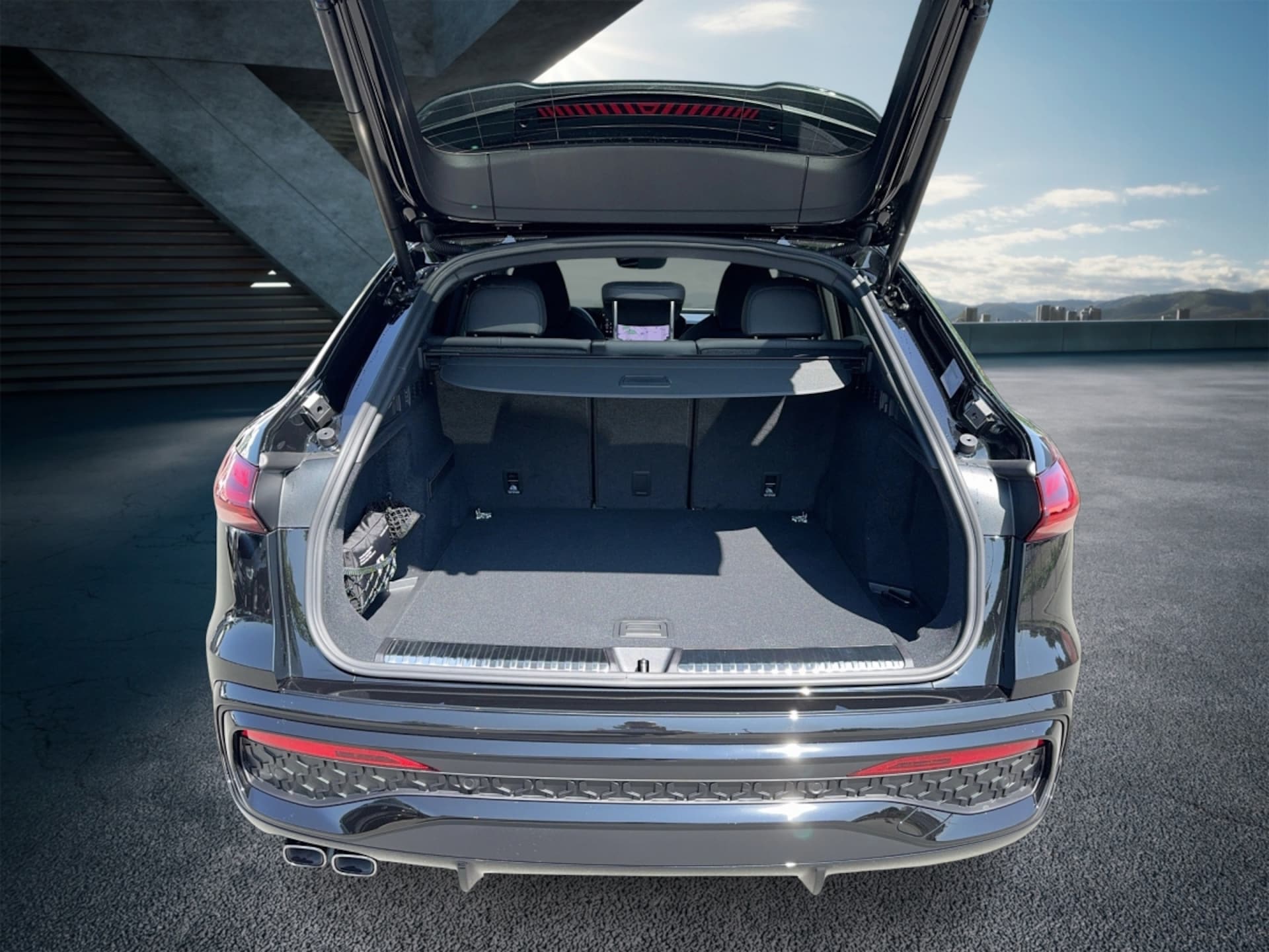 Audi Q5 Sportback edition one