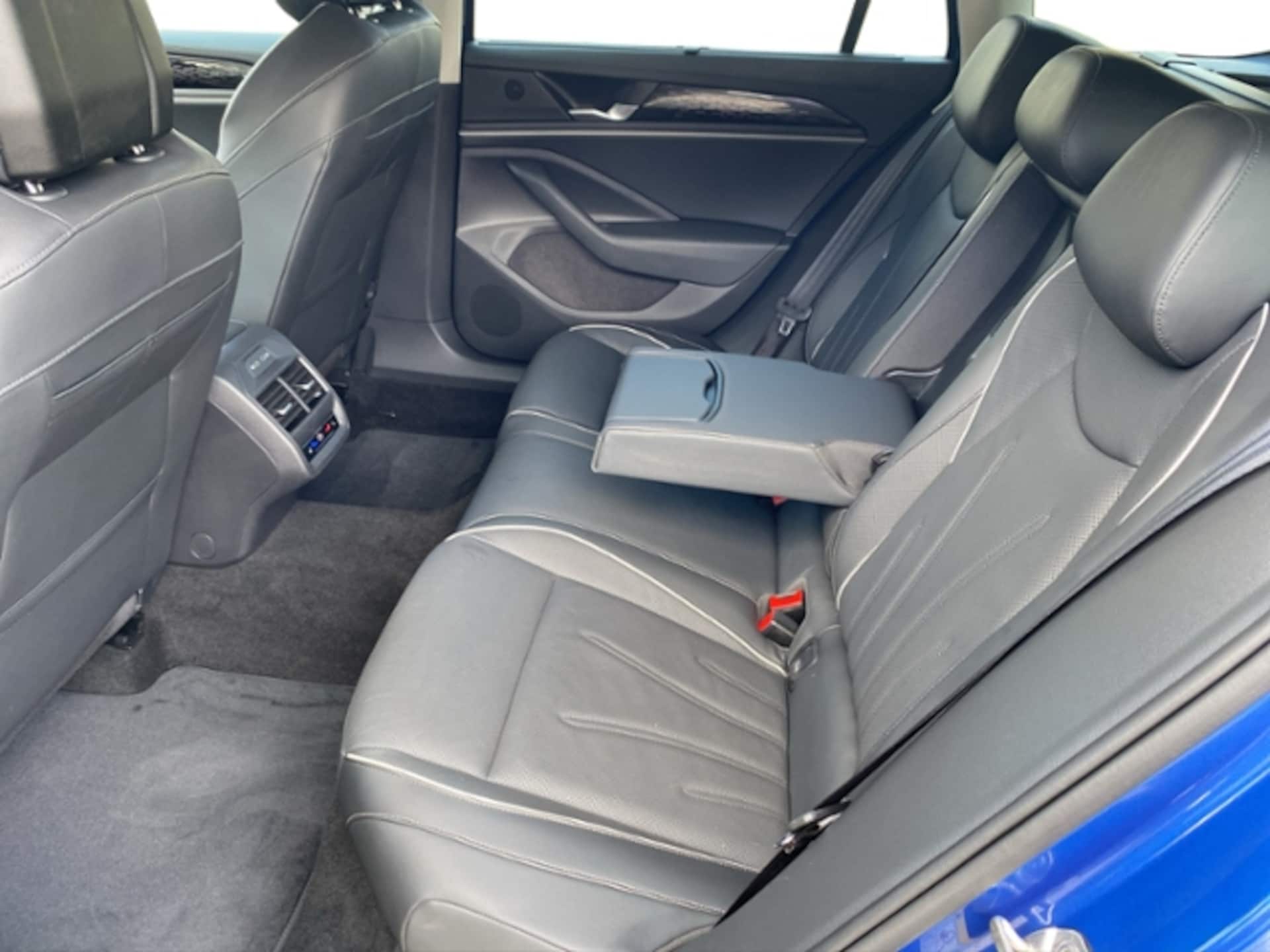 Volkswagen Passat Elegance