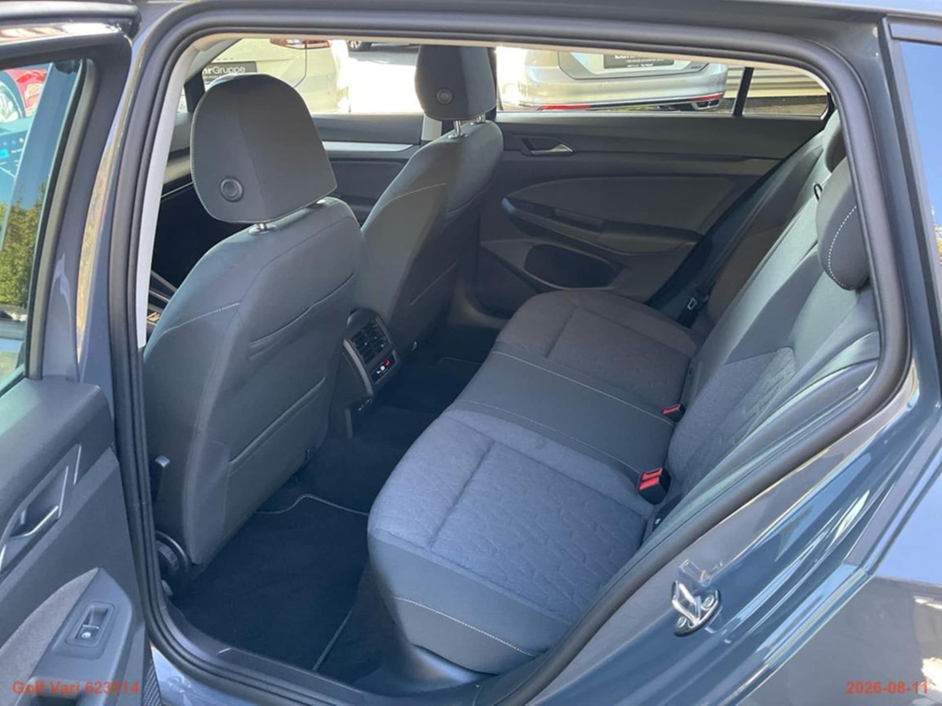 Volkswagen Golf Variant Life