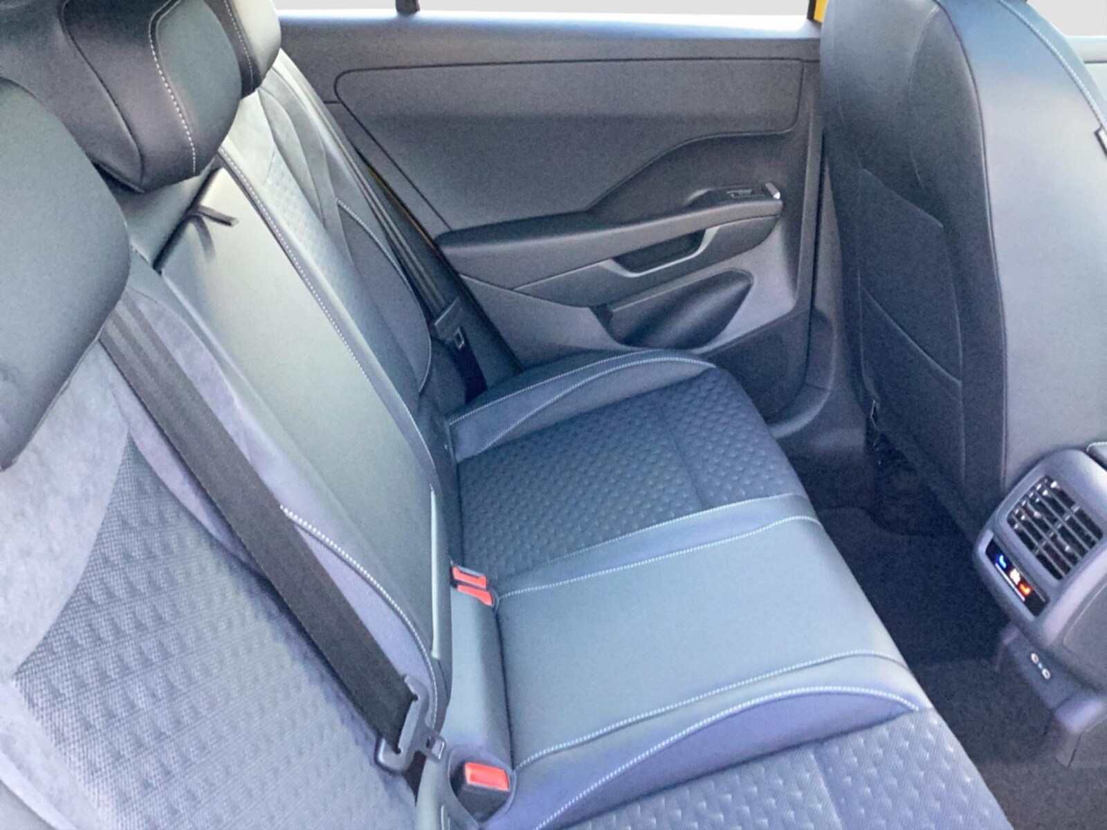 Volkswagen T-Roc – Bild 11