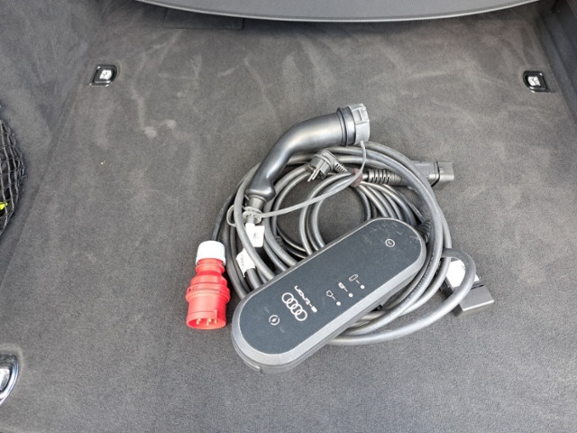 Audi A6 Avant TFSI e Design