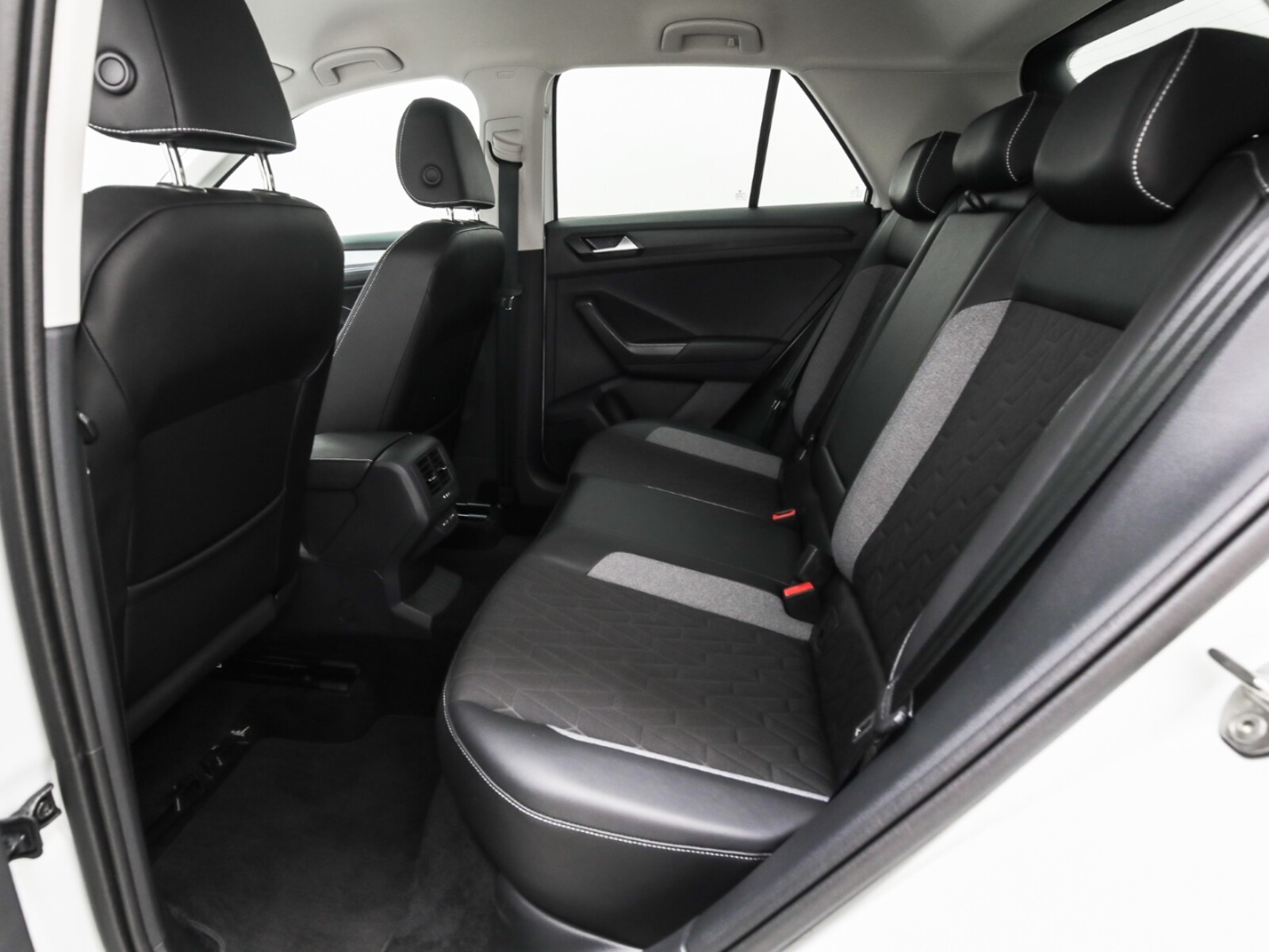 Volkswagen T-Roc – Bild 12