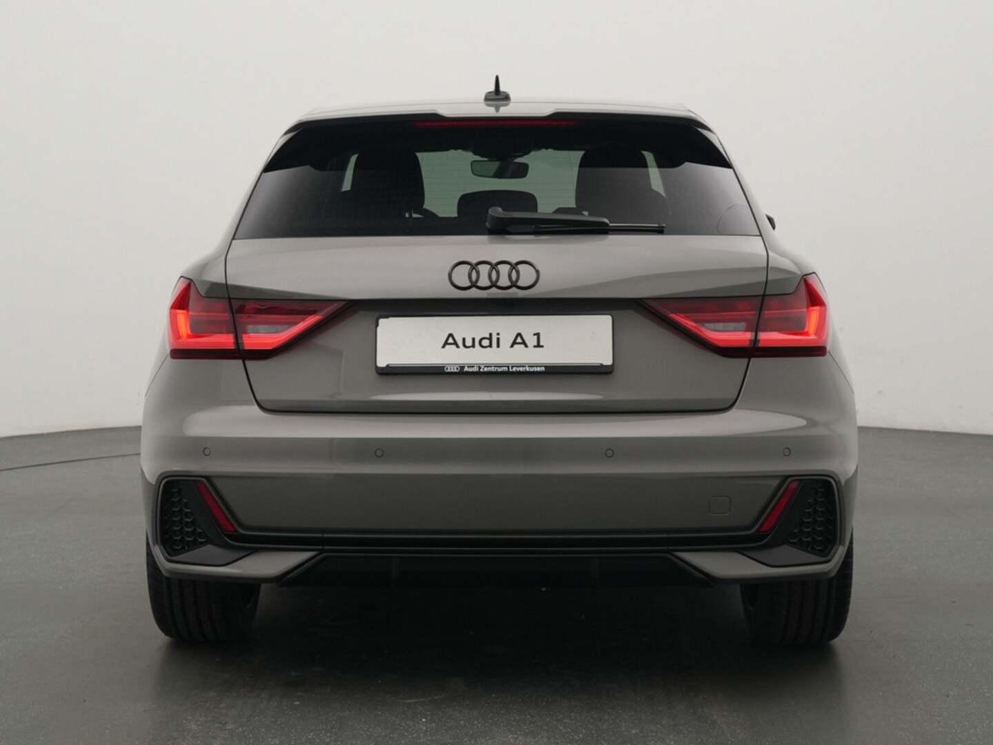 Bild über Audi A1 Sportback S line 35 TFSI S tronic - für weitere Informationen kontaktieren Sie den Audi Partner