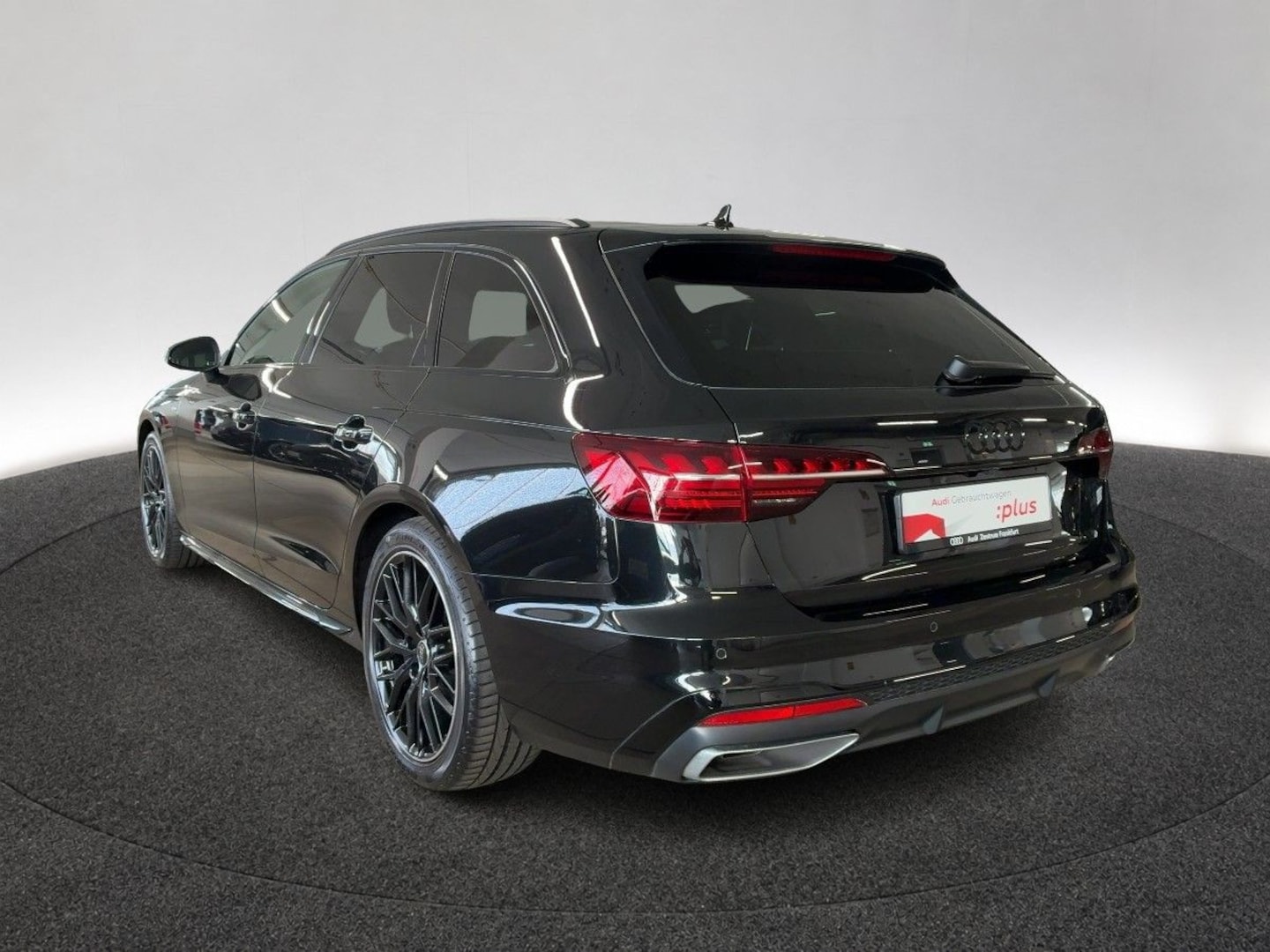 Bild über Audi A4 Avant S line 40 TFSI S tronic - für weitere Informationen kontaktieren Sie den Audi Partner