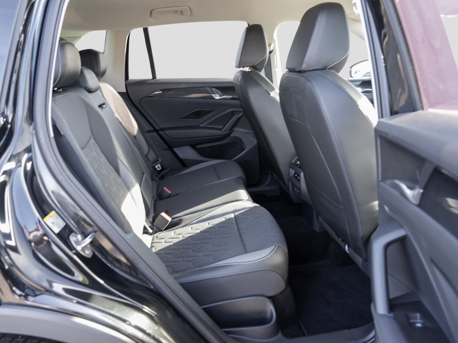 Volkswagen Tiguan – Bild 11