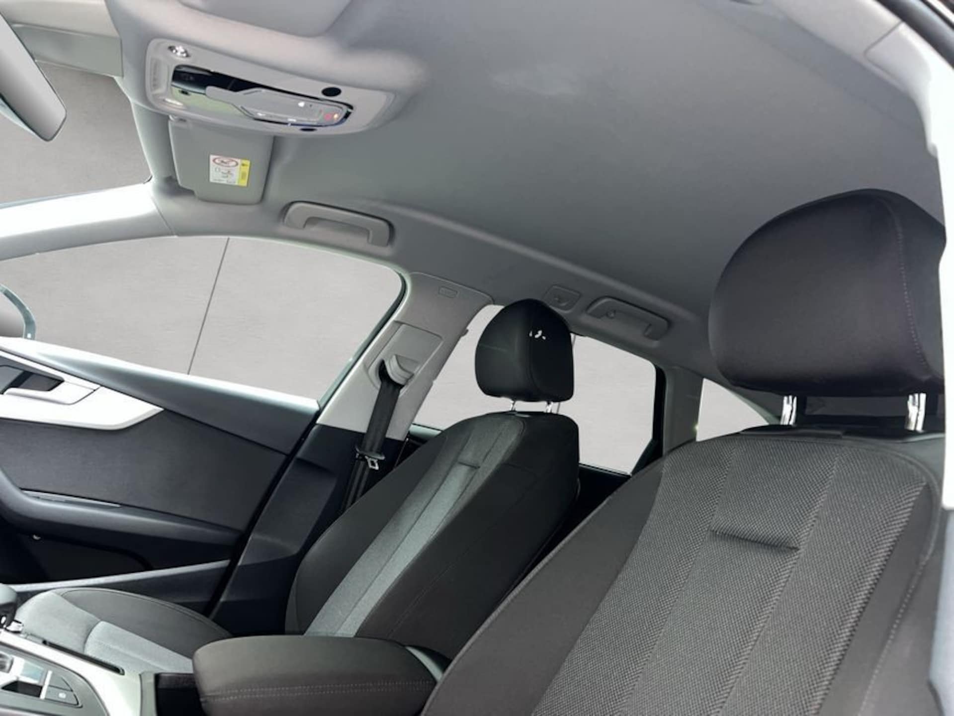 Audi A4 Avant S line
