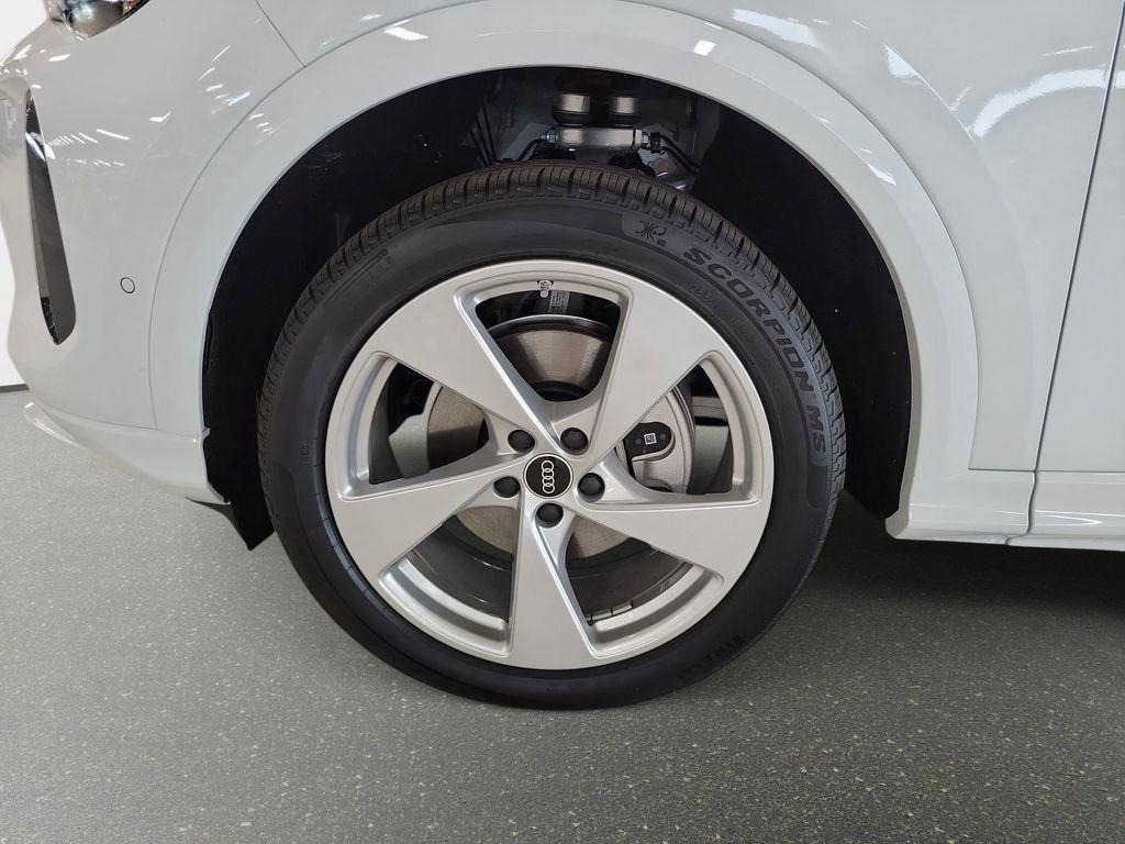 2025 Audi Q5 Premium Plus - Photo 10