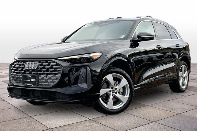 2025 Audi Q5 40 Premium Plus's photo