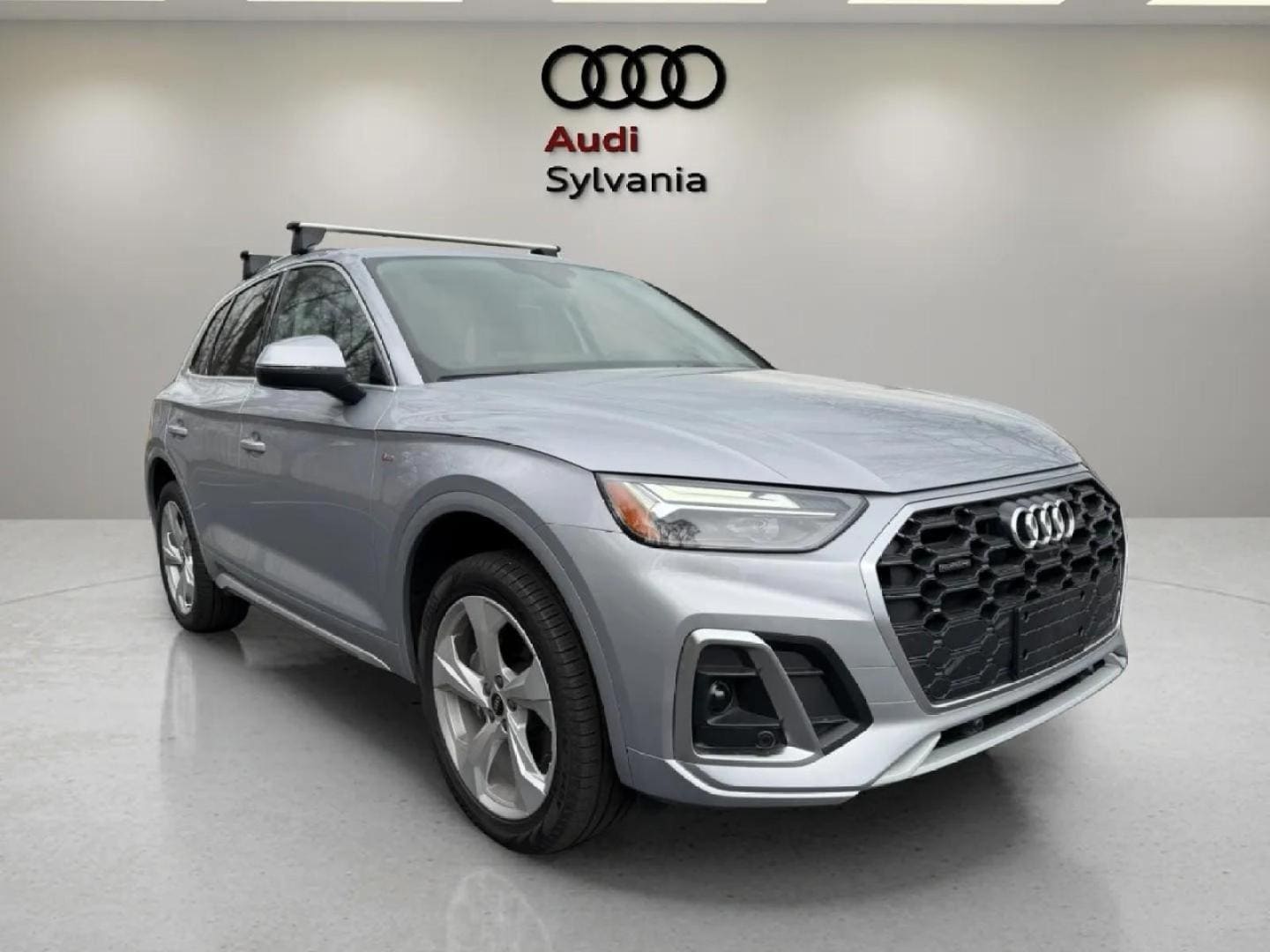 2025 Audi Q5 45 Premium Plus's photo