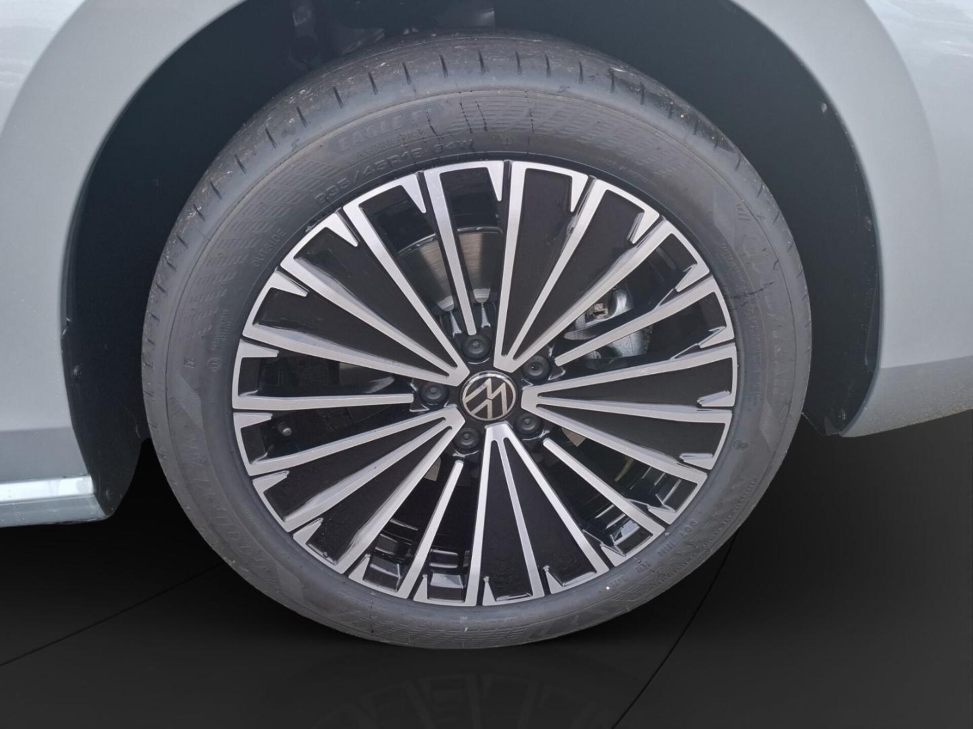 Volkswagen Passat Elegance