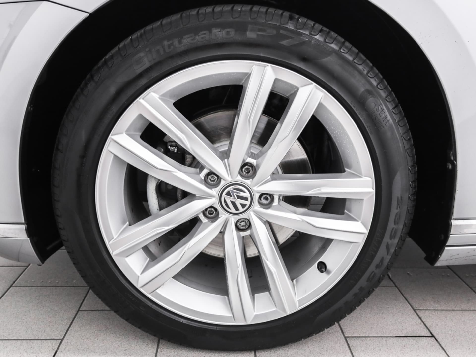Volkswagen Passat Elegance