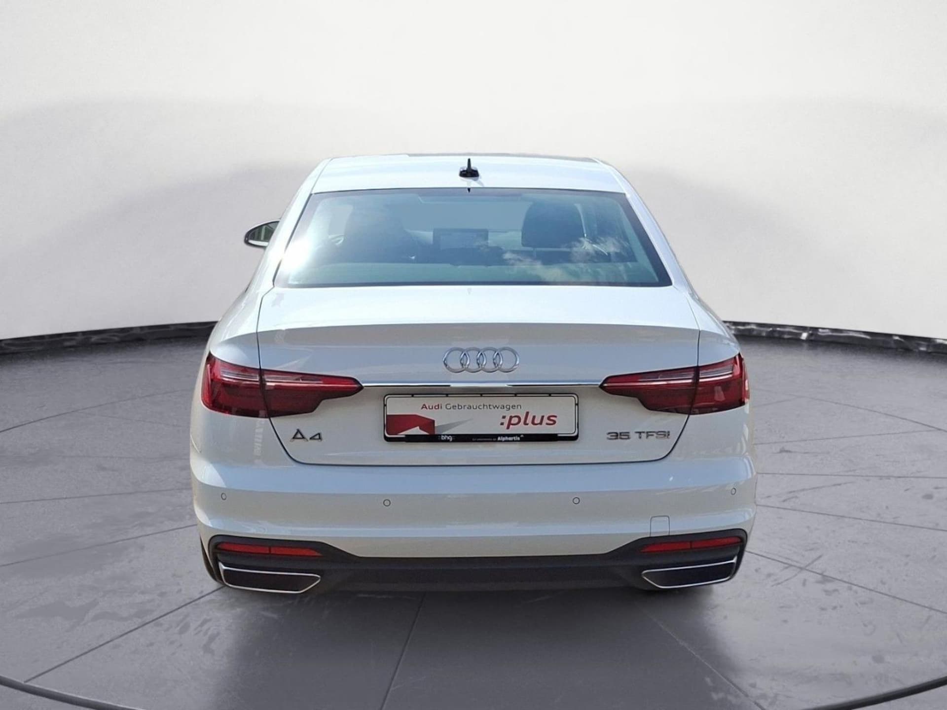 Audi A4 Limousine