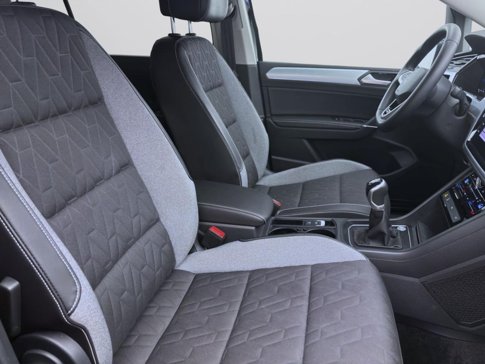 Volkswagen Touran – Bild 17