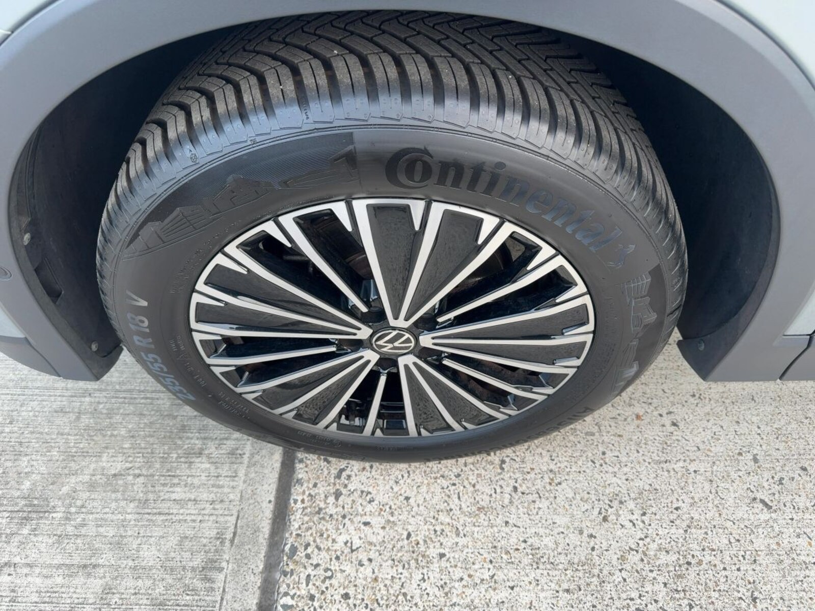 Volkswagen Tiguan – Bild 12
