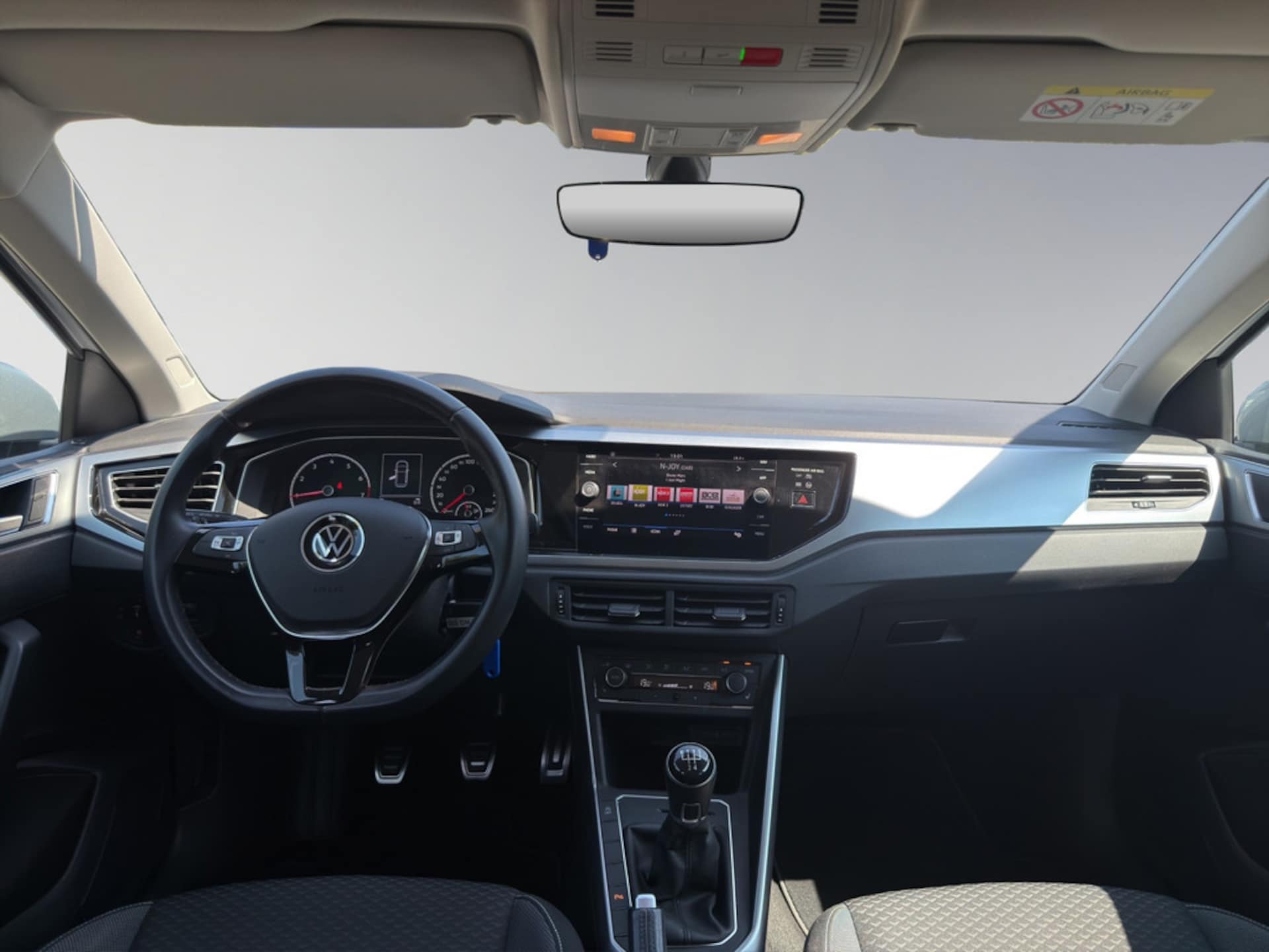 Volkswagen Polo Active