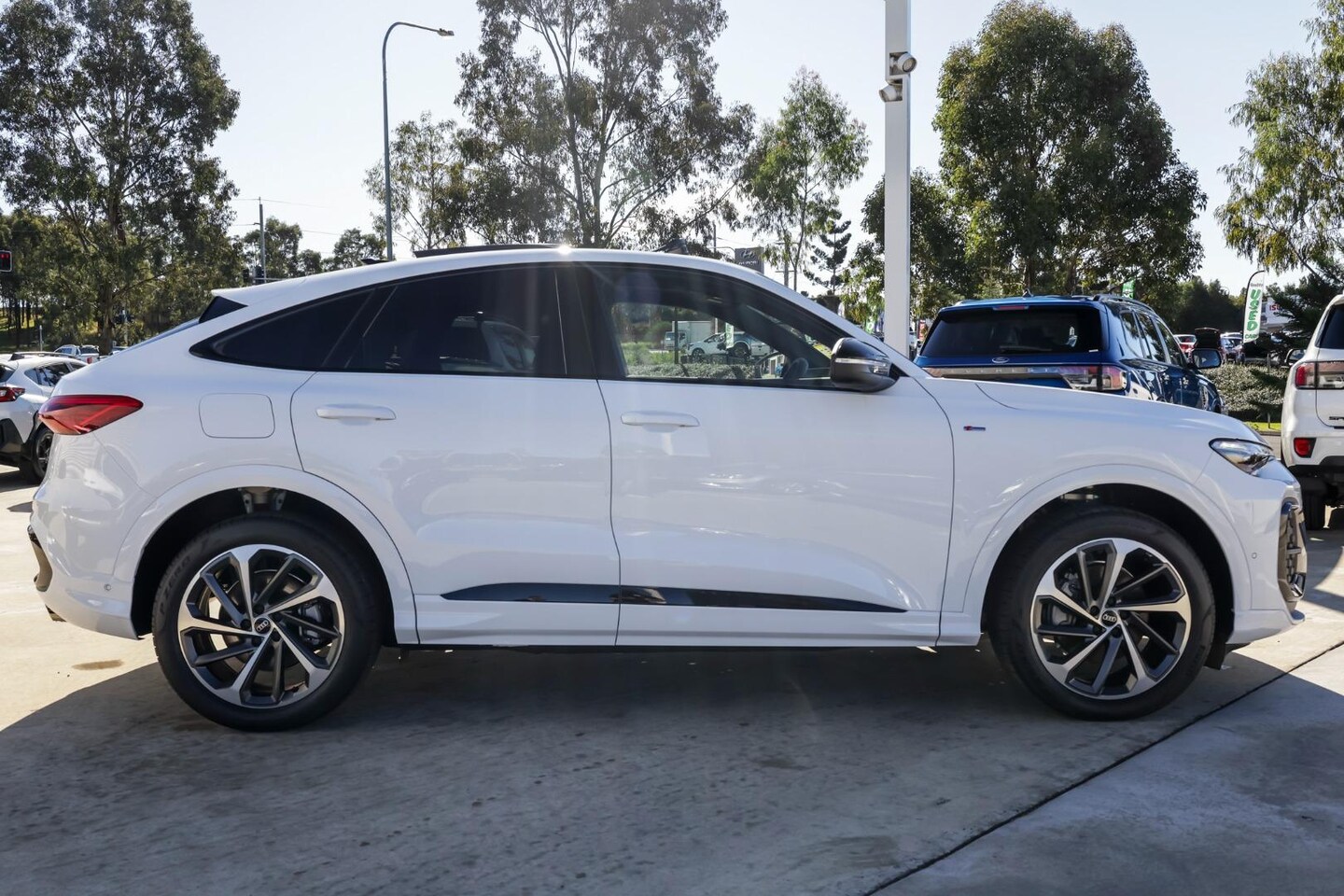 Image about Audi Q5 Sportback TFSI quattro 200 kW sport