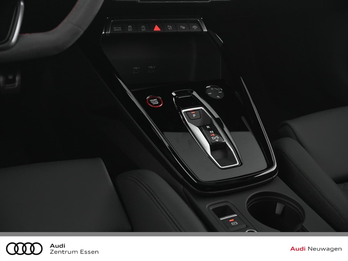Bild über Audi RS 3 Sportback TFSI quattro 294 kW S tronic - für weitere Informationen kontaktieren Sie den Audi Partner