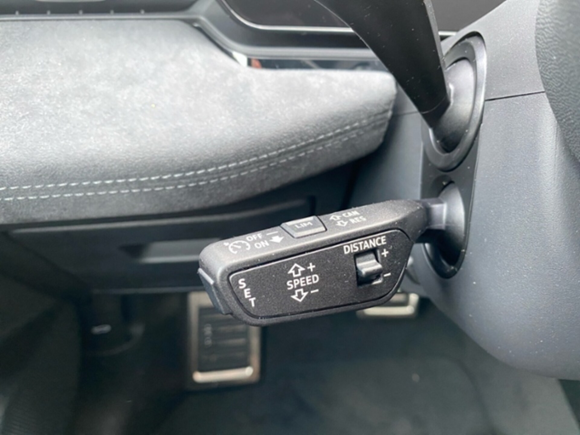 Audi A6 Avant e-tron edition one