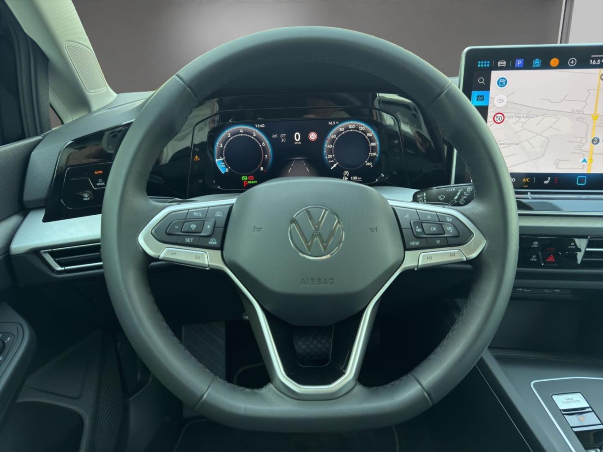 Volkswagen Golf Life