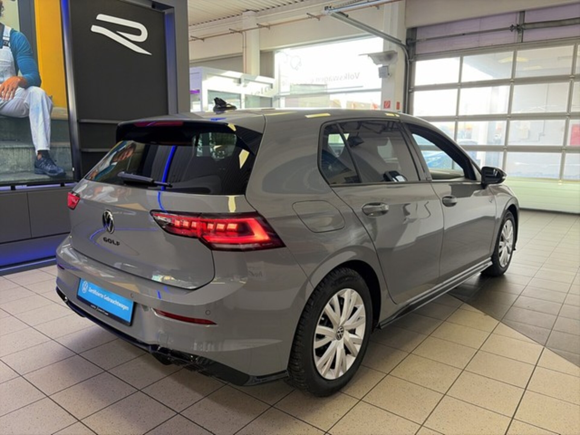 Volkswagen Golf R-Line