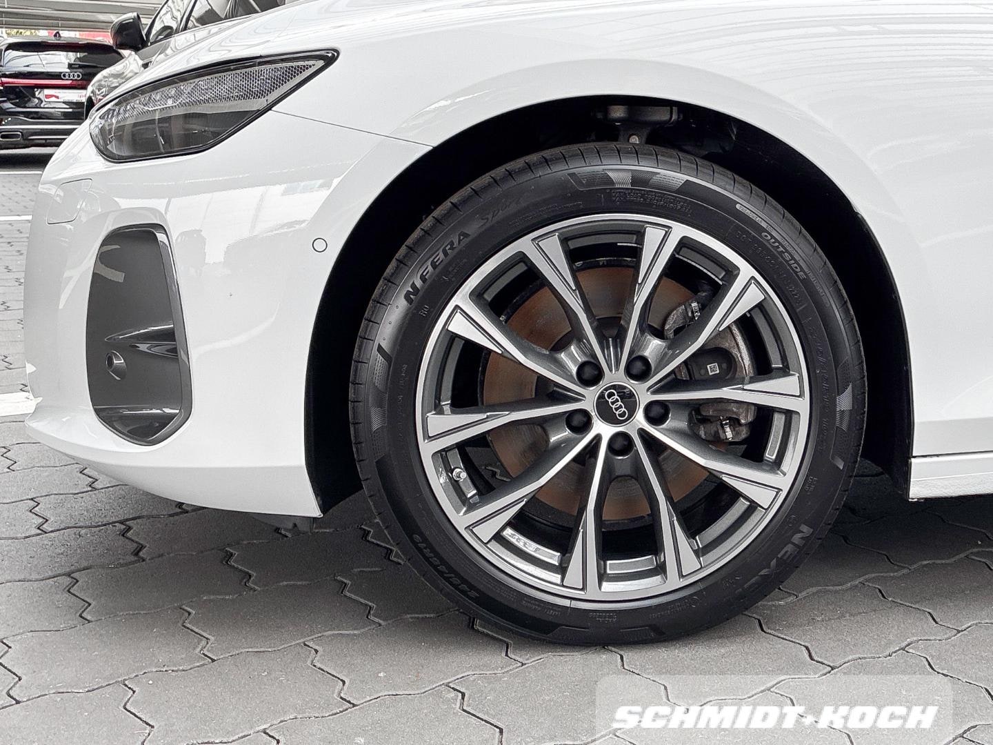Bild über Audi A6 Avant TDI quattro 150 kW S tronic - für weitere Informationen kontaktieren Sie den Audi Partner