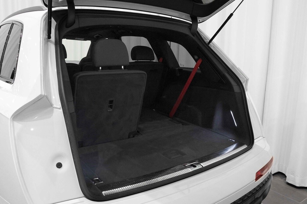 Bild som visar Audi SQ7 SUV SQ7 SUV TFSI 507 hk tiptronic - för mer information kontakta din Audi Partner