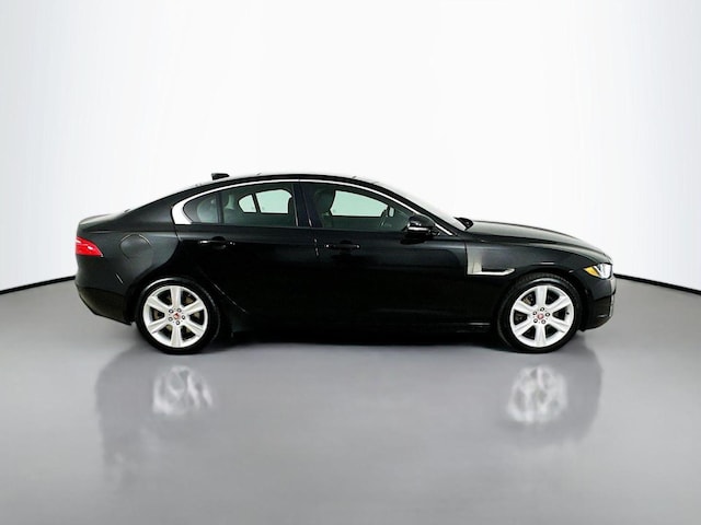 2018 Jaguar XE