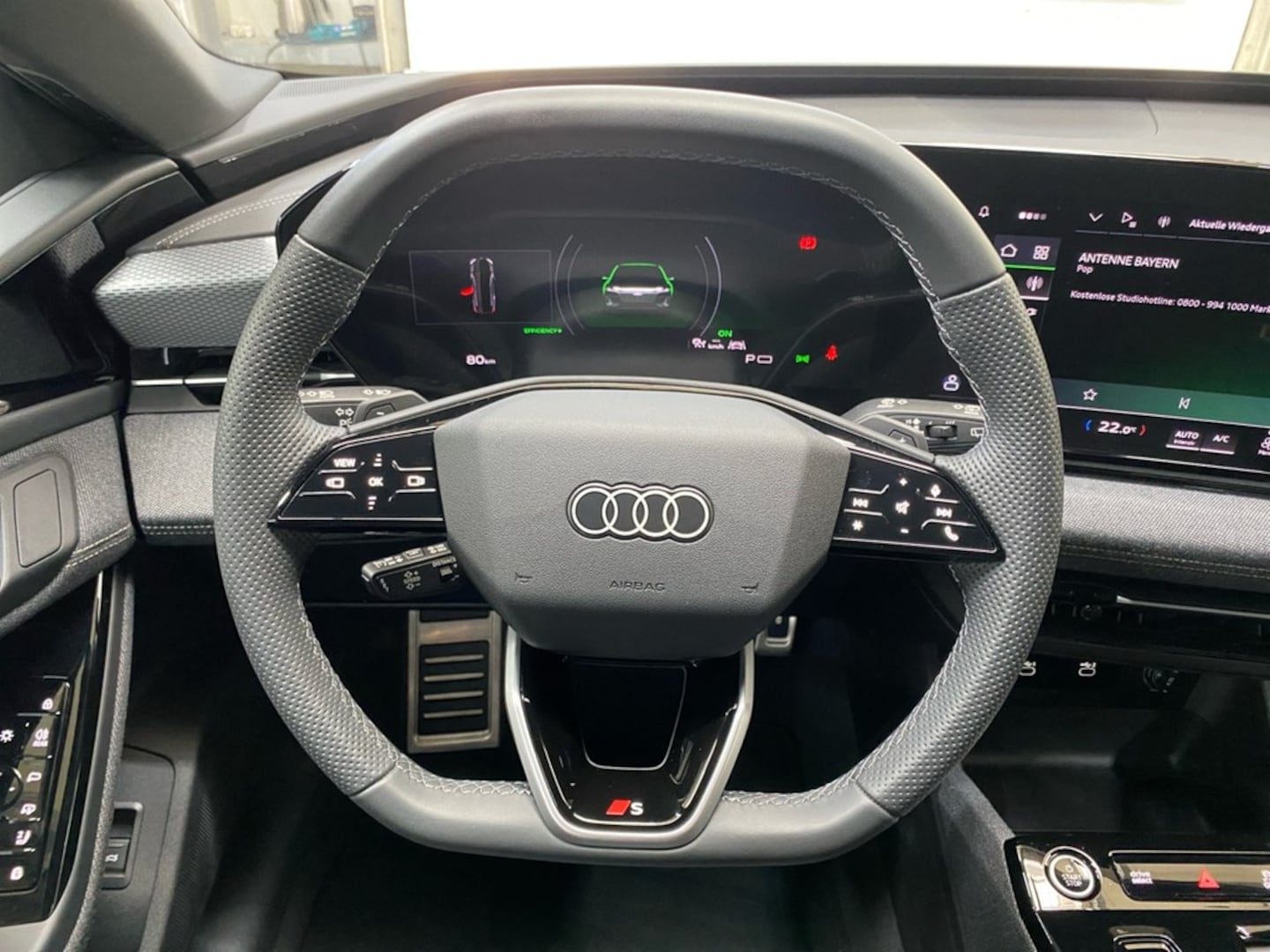 Bild über Audi A6 Avant e-tron e-tron performance - für weitere Informationen kontaktieren Sie den Audi Partner