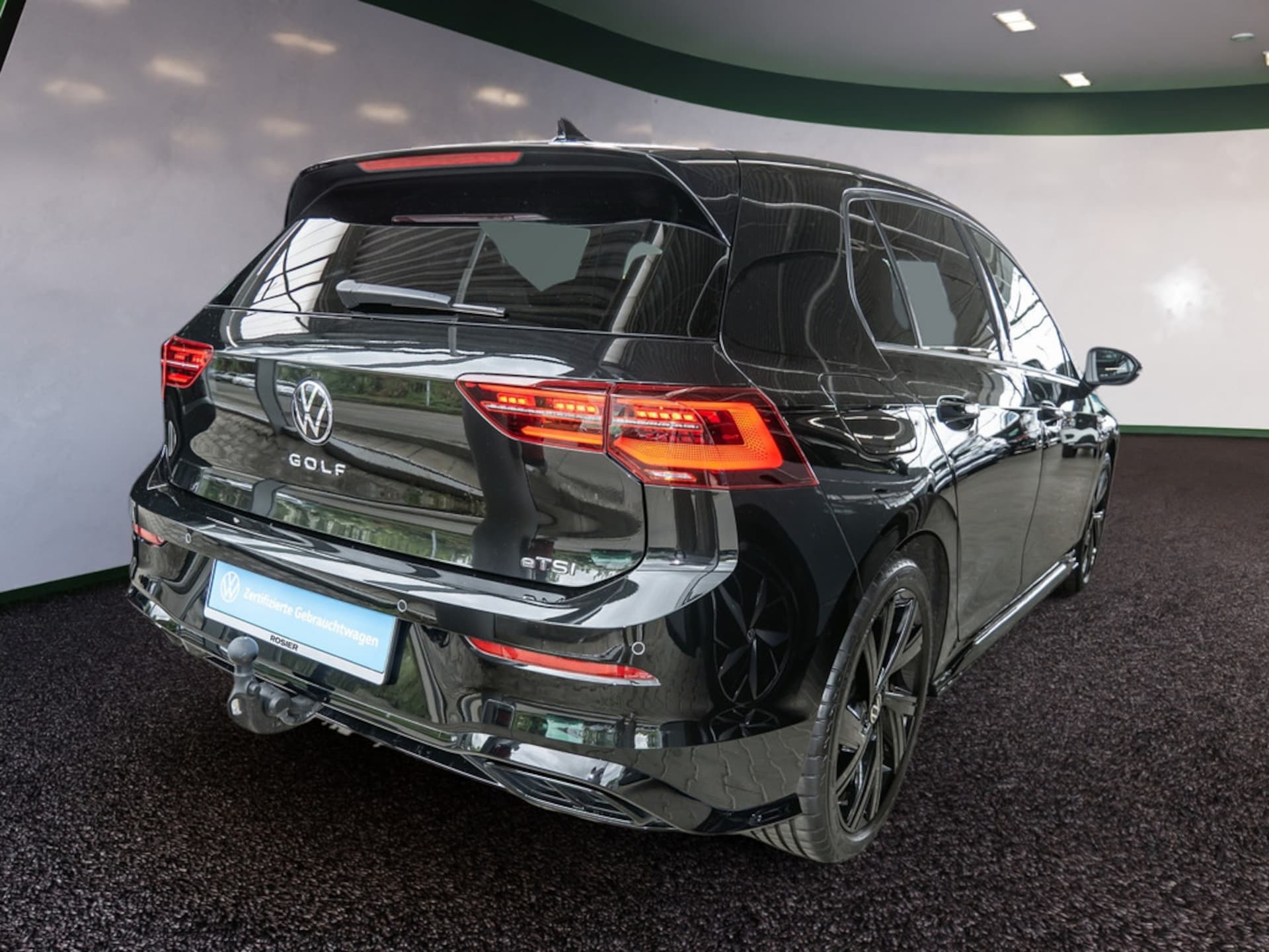 Volkswagen Golf R-Line