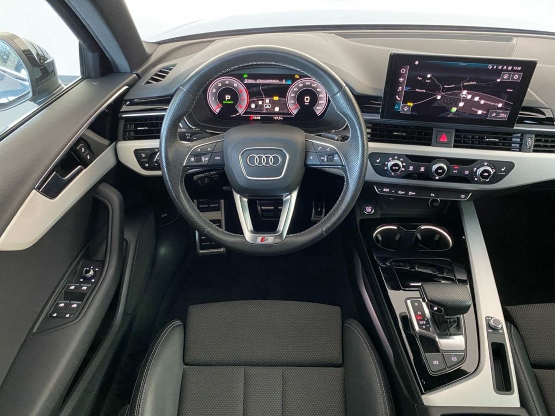 Audi A4 Avant S line