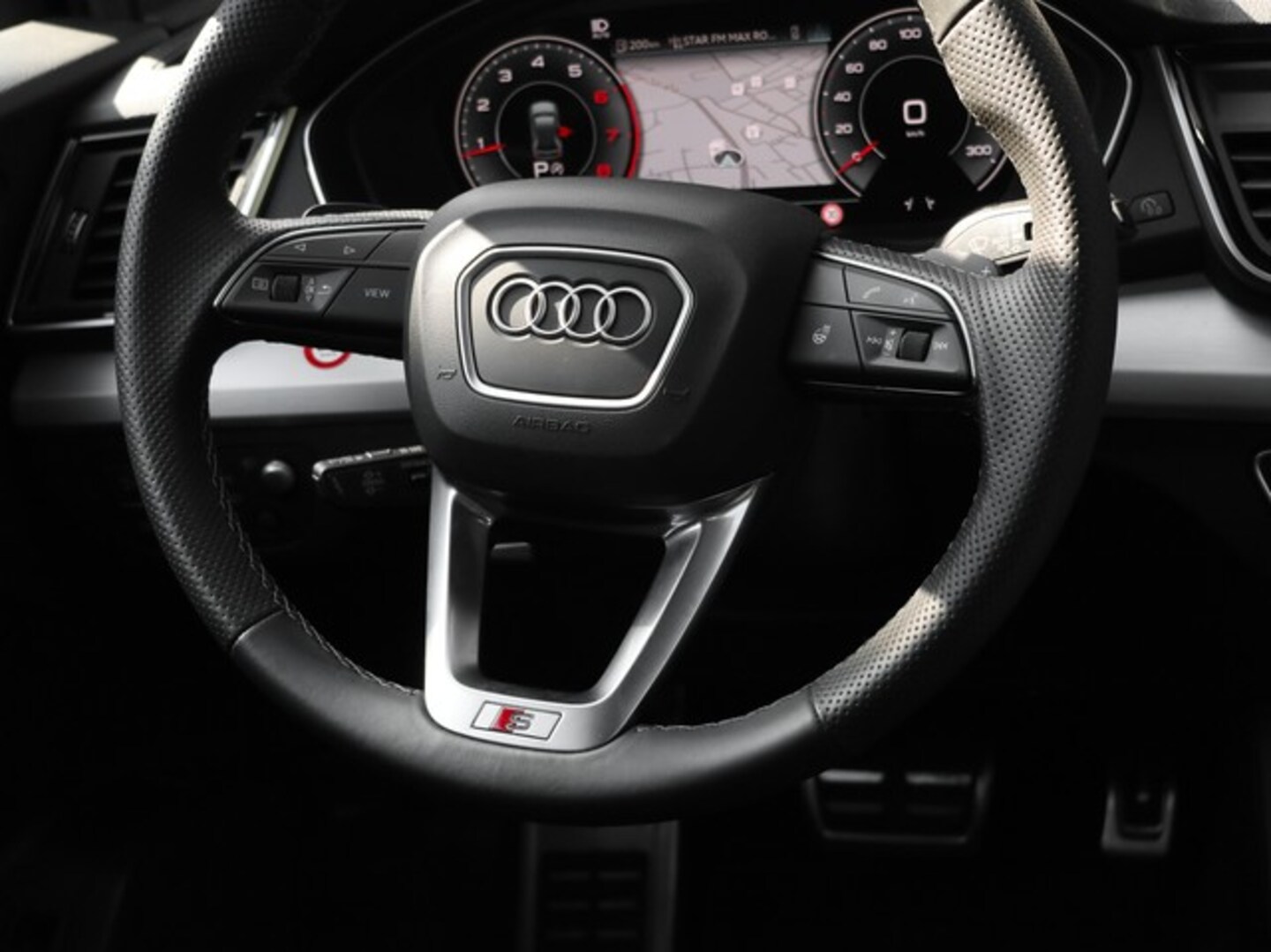 Bild über Audi Q5 Sportback 40 TFSI quattro S tronic - für weitere Informationen kontaktieren Sie den Audi Partner