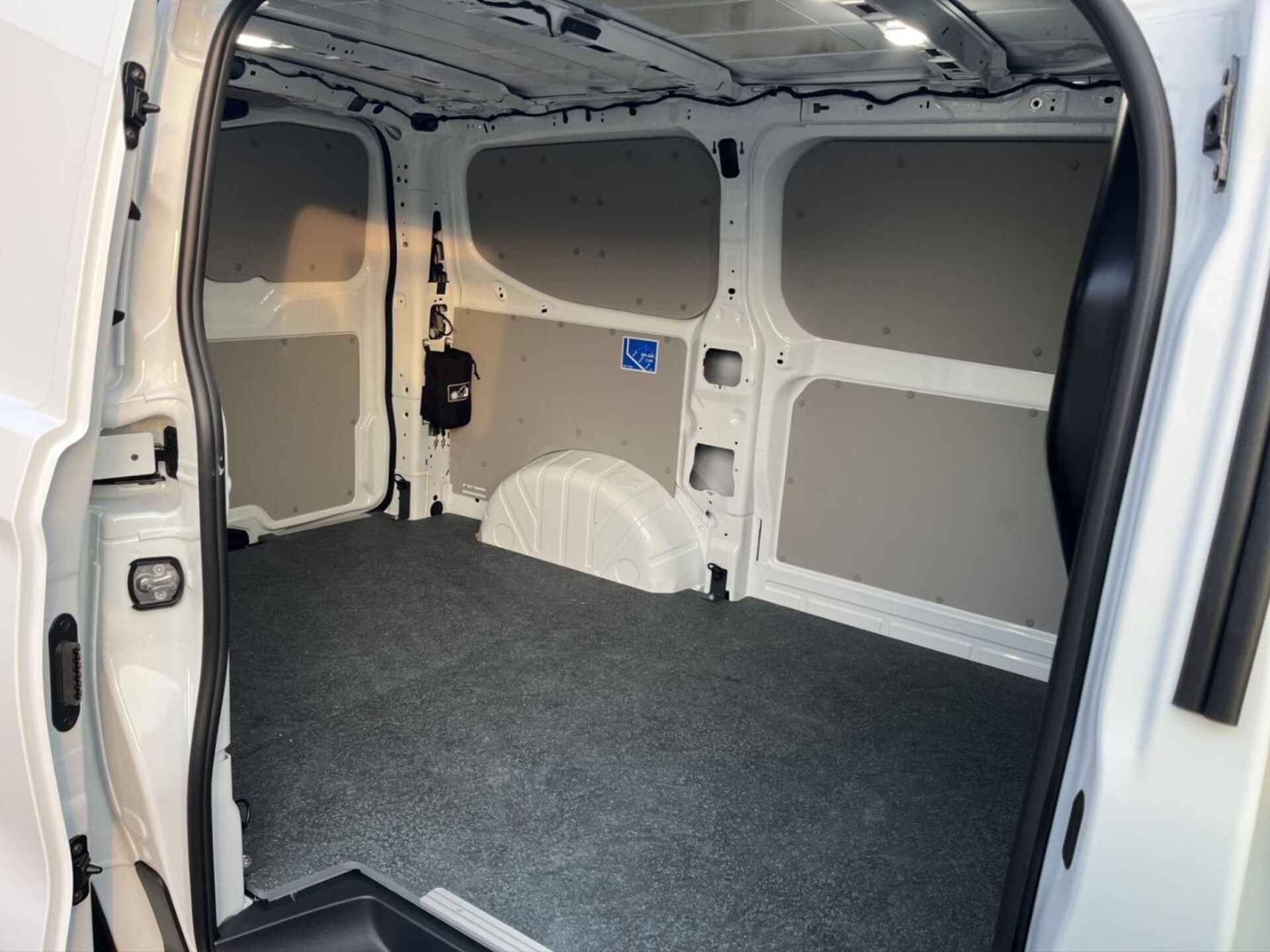 Volkswagen Transporter Kasten kurzer Radstand