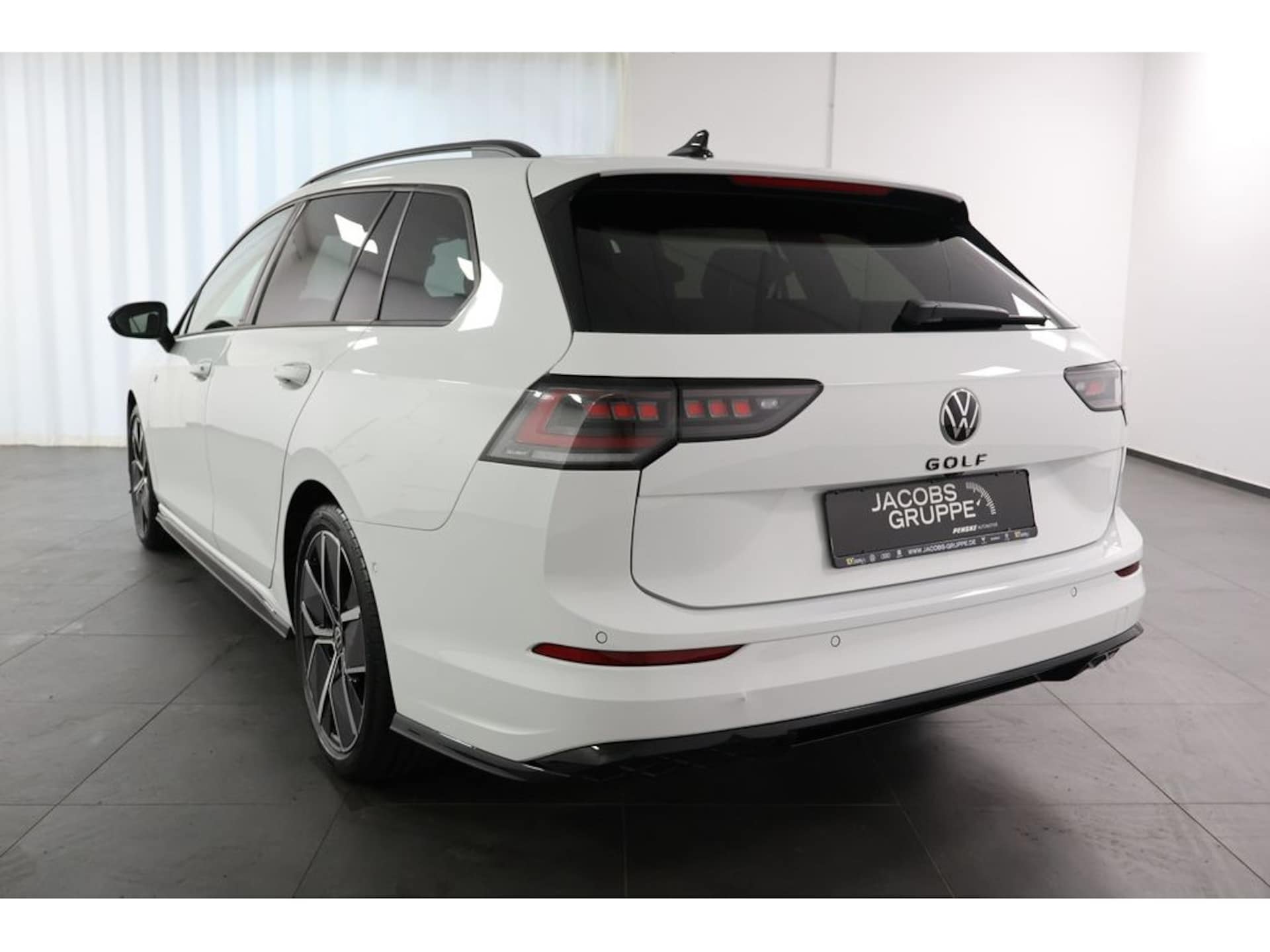 Volkswagen Golf Variant R-Line