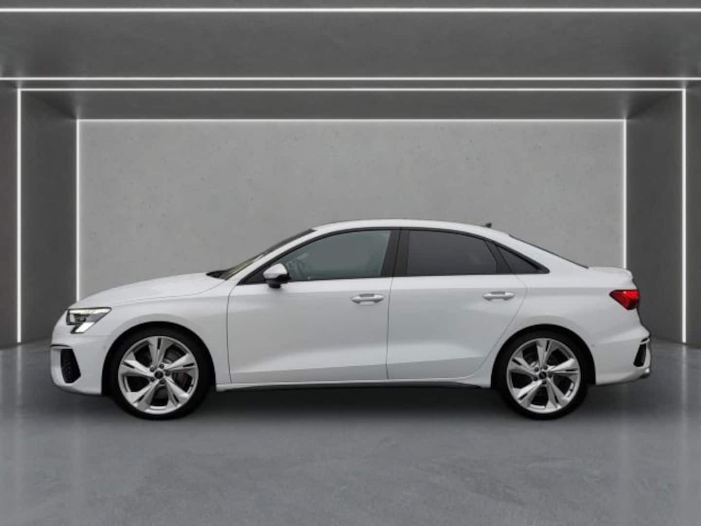 Bild über Audi S3 Limousine TFSI quattro S tronic - für weitere Informationen kontaktieren Sie den Audi Partner