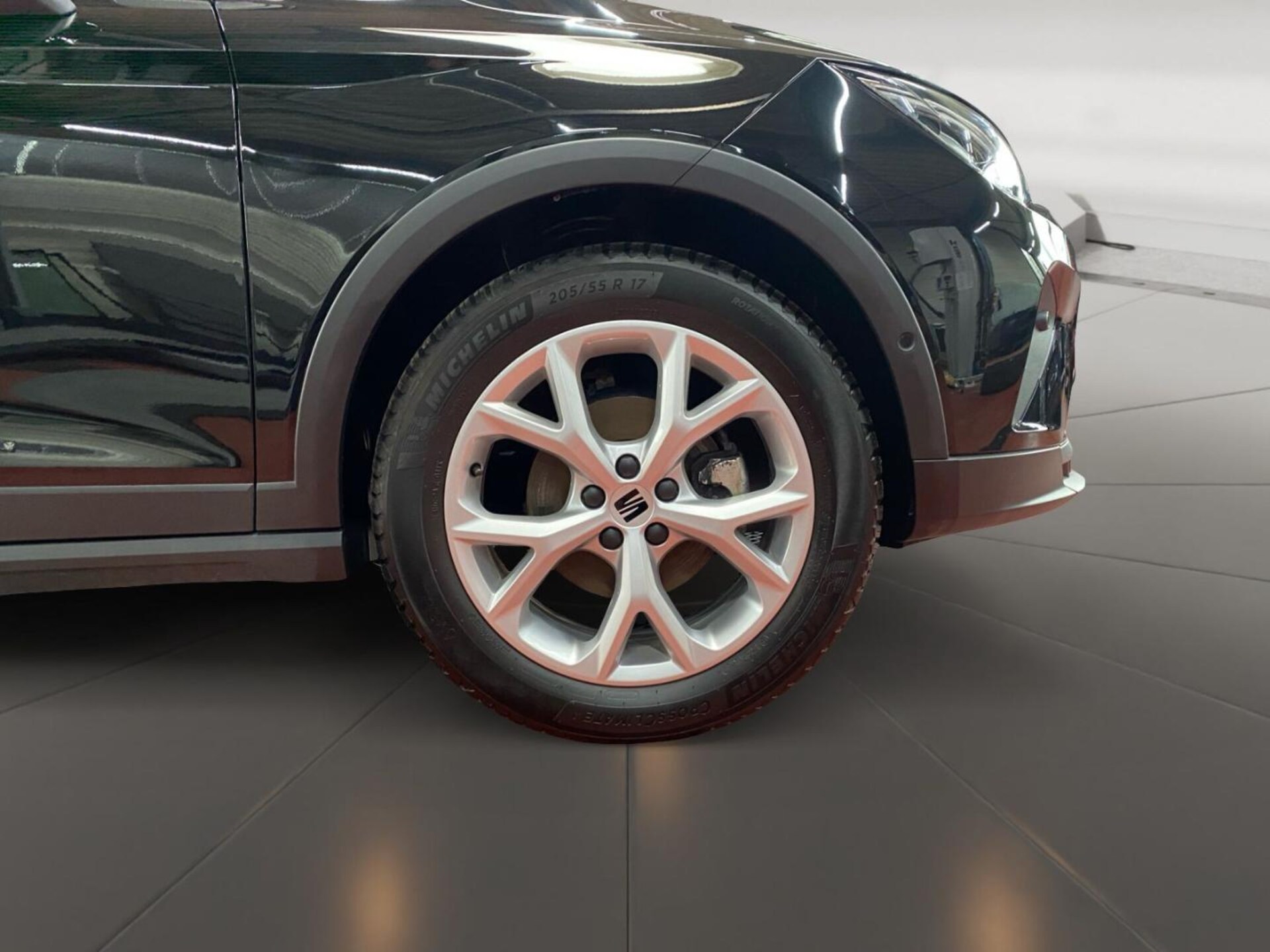 SEAT Arona FR