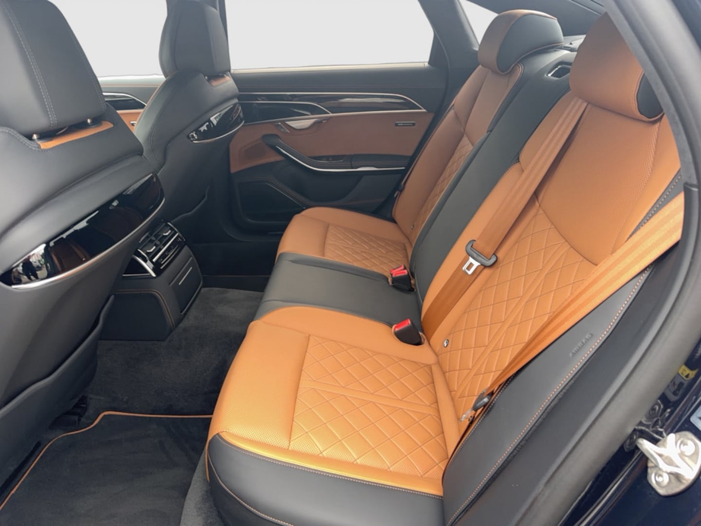 Bild über Audi A8 60 TFSI quattro tiptronic - für weitere Informationen kontaktieren Sie den Audi Partner