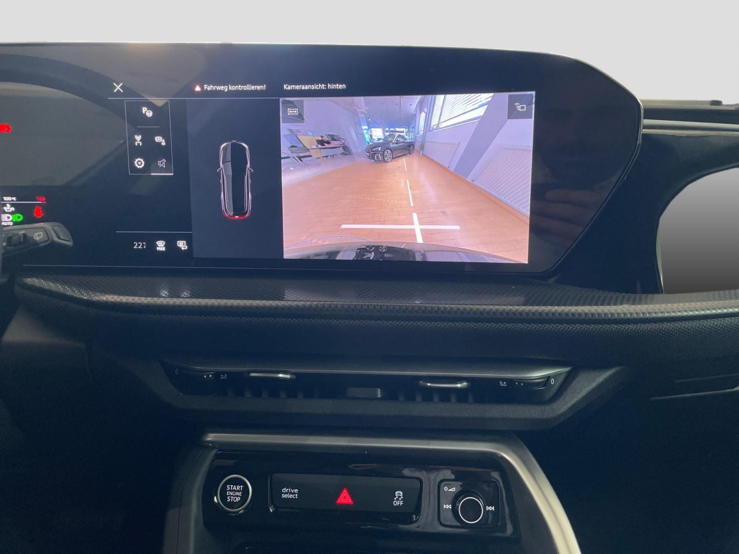 Bild über Audi Q5 SUV TDI quattro 150 kW S tronic - für weitere Informationen kontaktieren Sie den Audi Partner