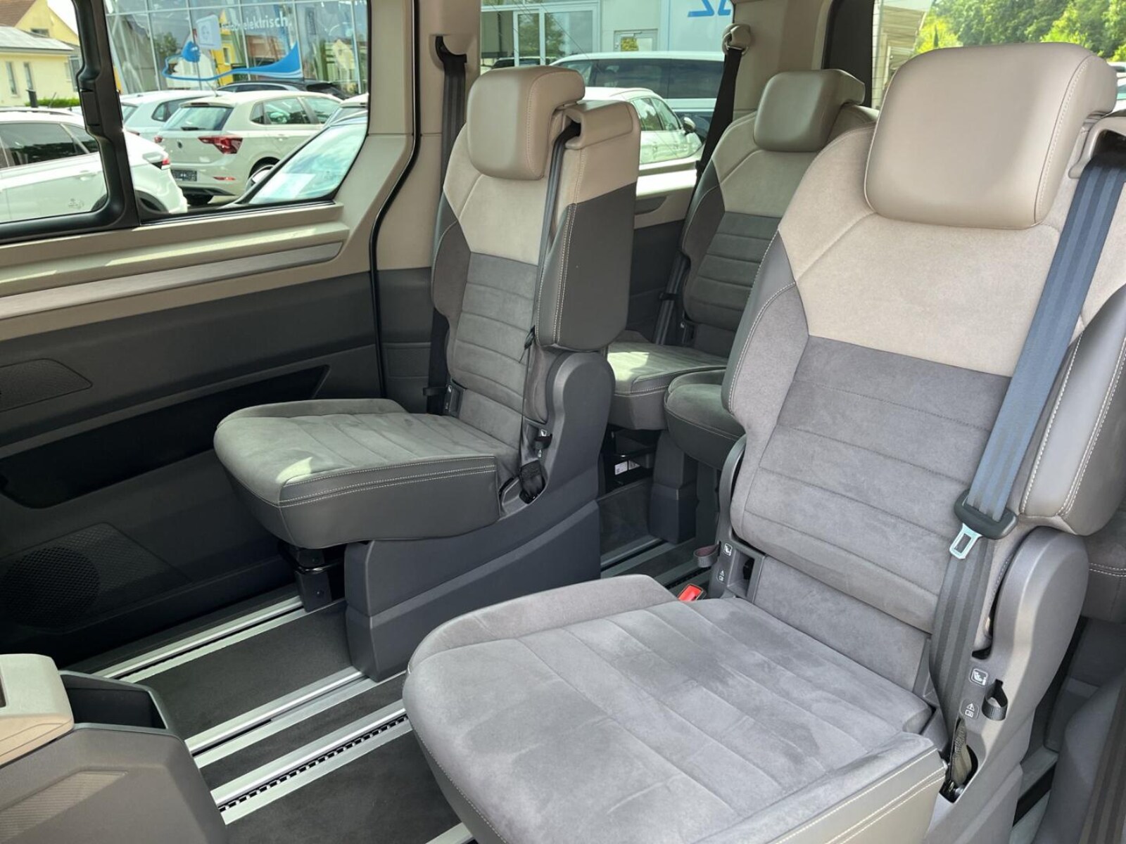 Volkswagen Multivan Langversion – Bild 8