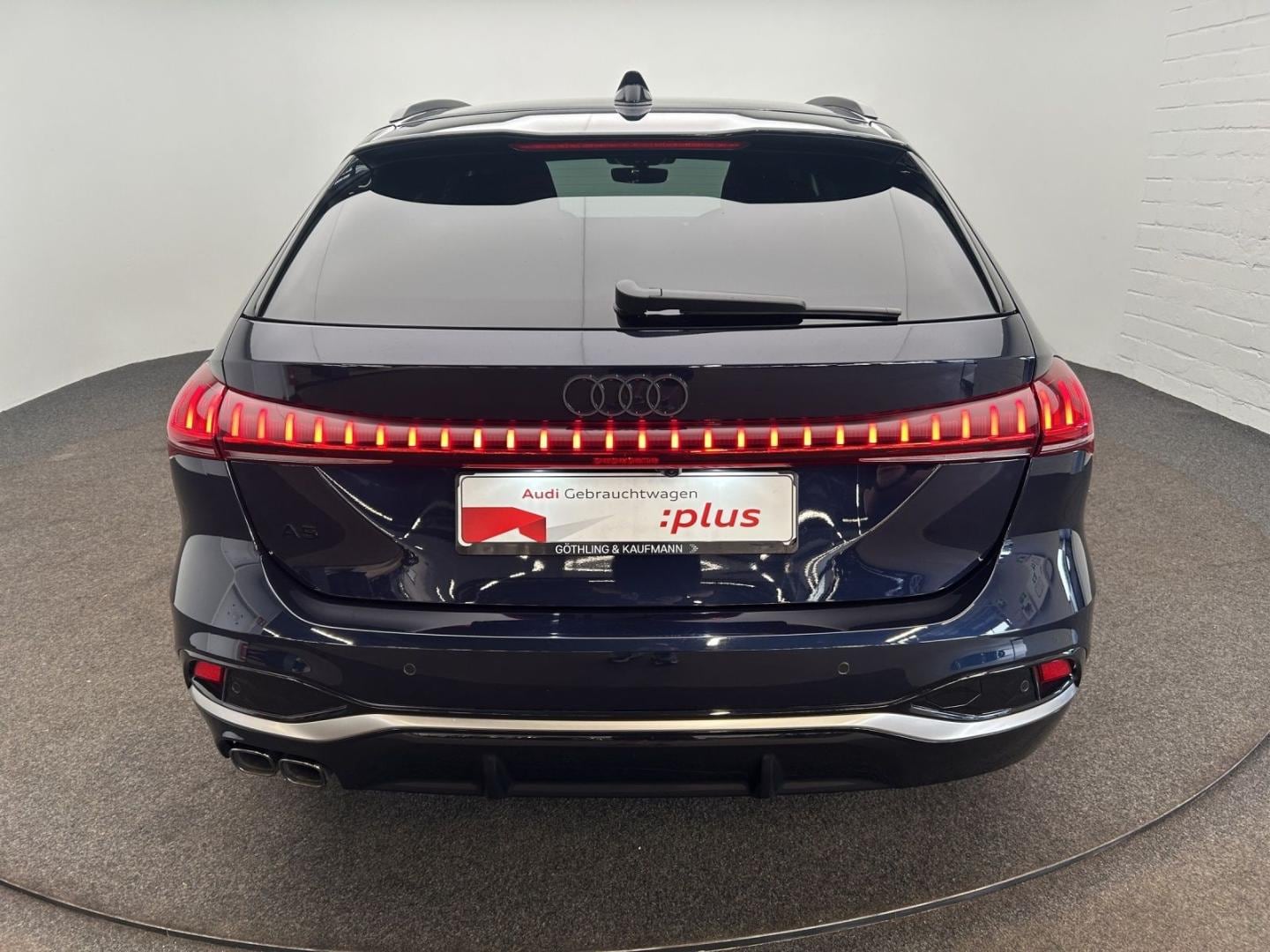 Bild über Audi A5 Avant TDI 150 kW S tronic - für weitere Informationen kontaktieren Sie den Audi Partner