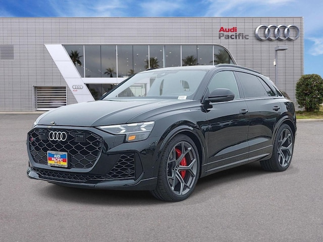 2026 Audi RS Q8 SUV performance
