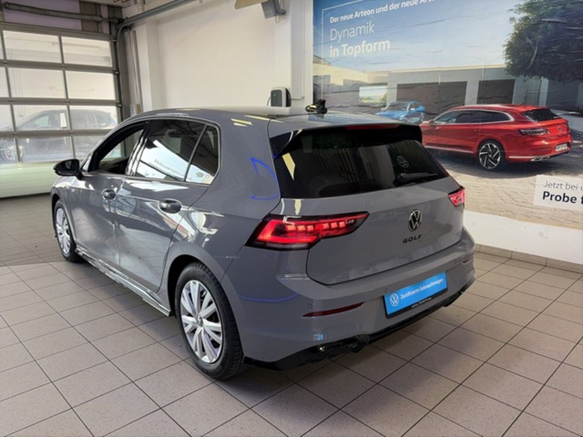 Volkswagen Golf R-Line